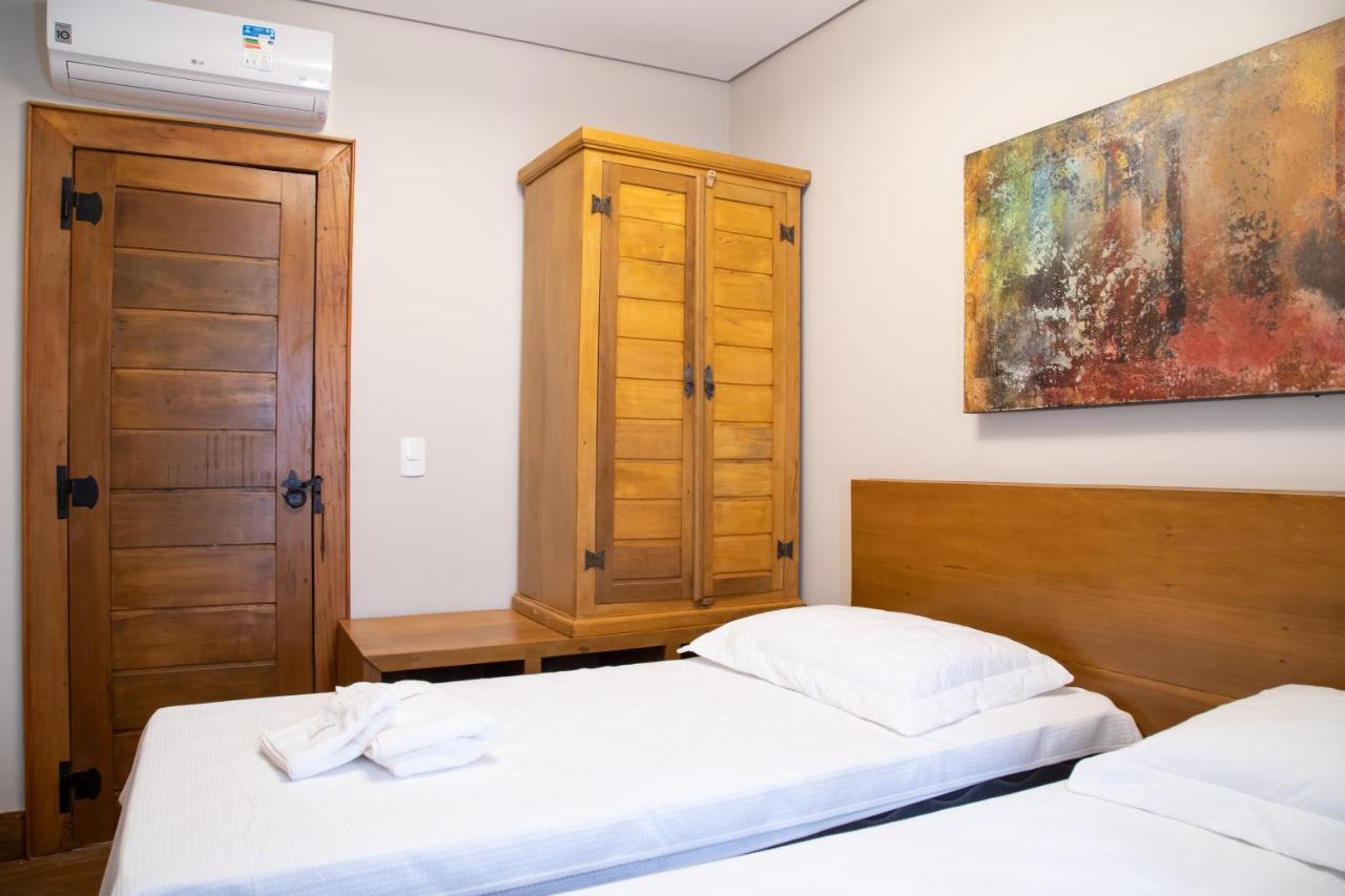 ESPAÇO 250 - Apto mobiliado, 3 quartos, sendo uma suíte, banheiro social, cozinha completa, sala de estar, ar condicionado, tv e internet Tiradentes Exterior foto