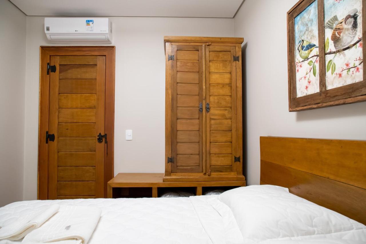 ESPAÇO 250 - Apto mobiliado, 3 quartos, sendo uma suíte, banheiro social, cozinha completa, sala de estar, ar condicionado, tv e internet Tiradentes Exterior foto